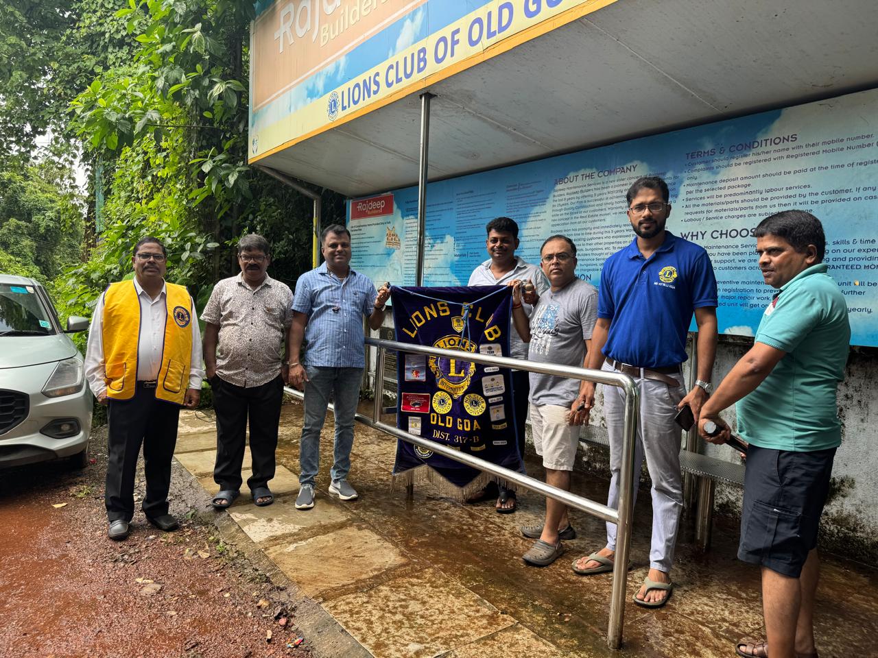 Permanent Project Bus Shelter at the Railway station was also cleaned by the members of the Lions Club of Old Goa.