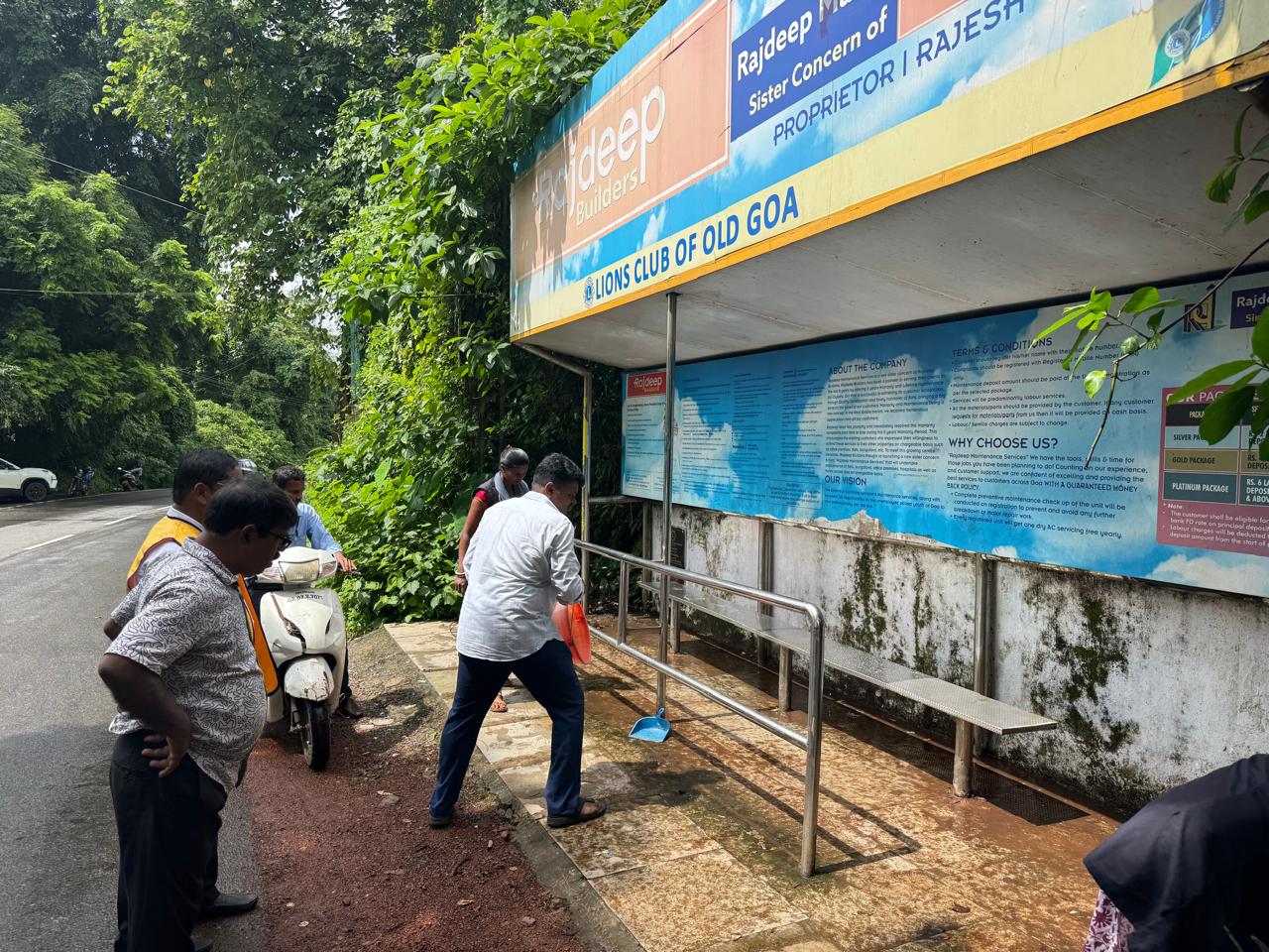 Permanent Project Bus Shelter at the Railway station was also cleaned by the members of the Lions Club of Old Goa.