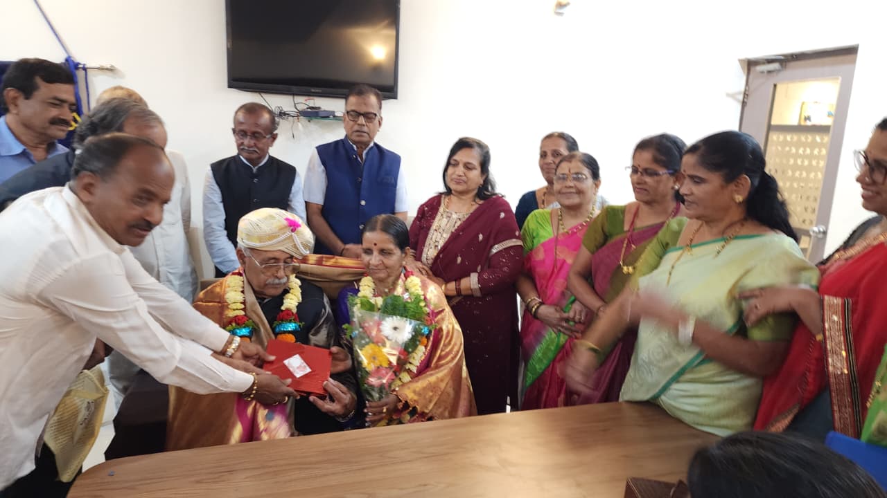 FELICITATING THE SENIOR CITIZENS