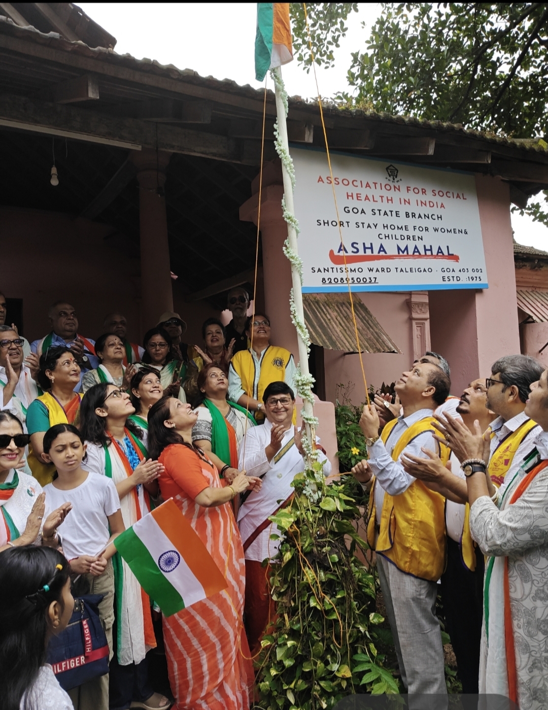 President and Members of Lions Club of Panjim celebrated Independence Day by hoisting of the National Flag at Asha Mahal a short stay home for destitute women.