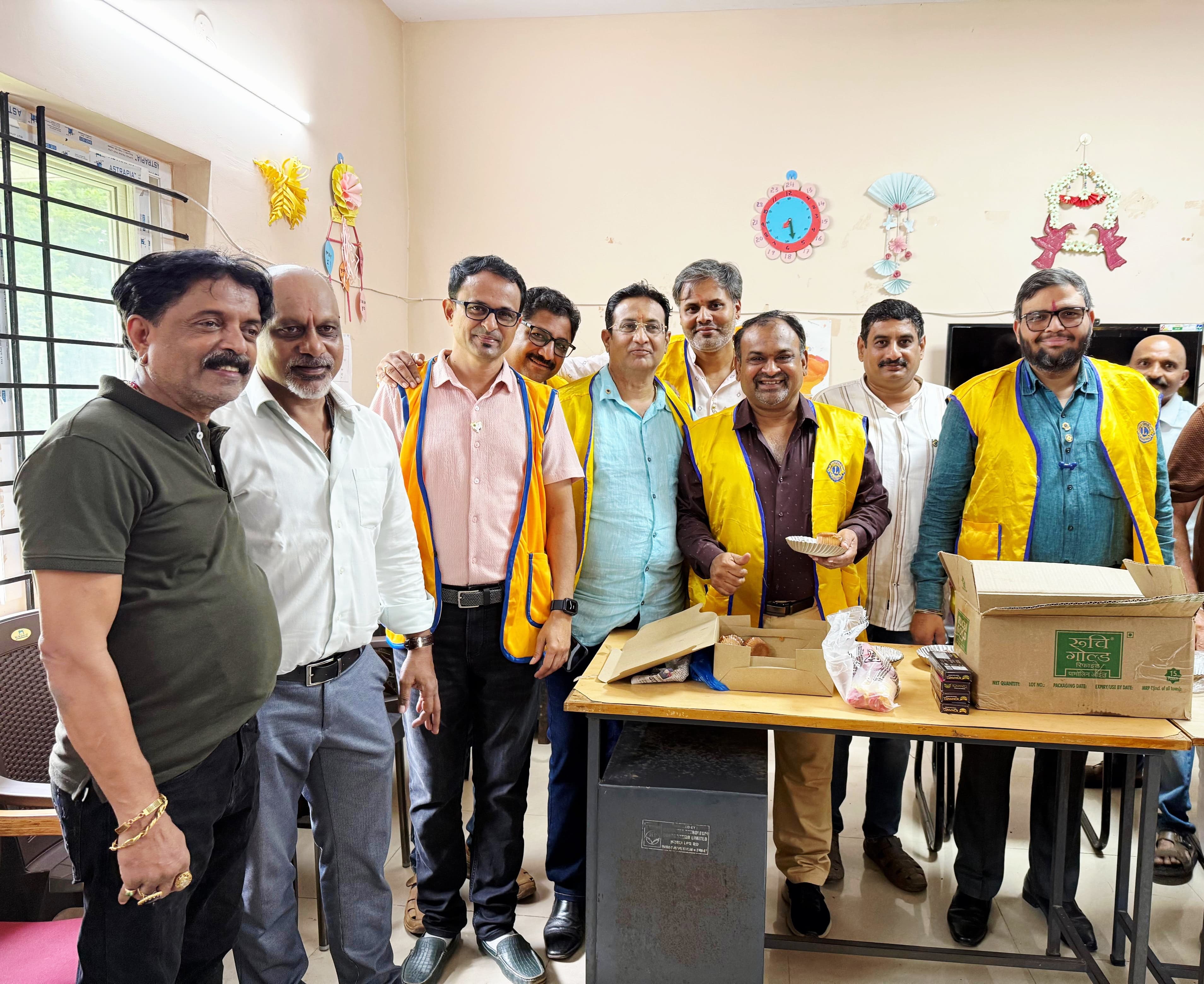 the Lions Club of Hubli City, along with our ever-enthusiastic members, participated in a joint Lions activity – Raksha Bandhan Celebration – held at:  Government Girls Hostel (Balakiya Balmandir) Near Bendigeri Police Station, Gangadhar Nagar Landmark: S