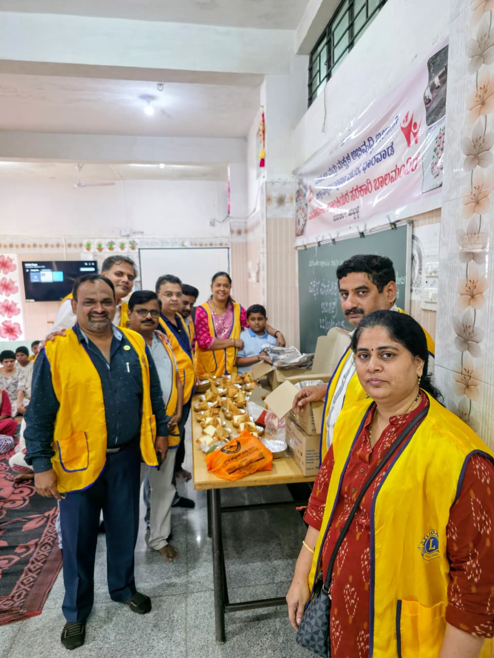 Saturday, 23rd August 2025, we the P.S.T. of Lions Club of Hubli City organized a heartfelt activity at Manovikal Government School for Mentally Challenged Girls.