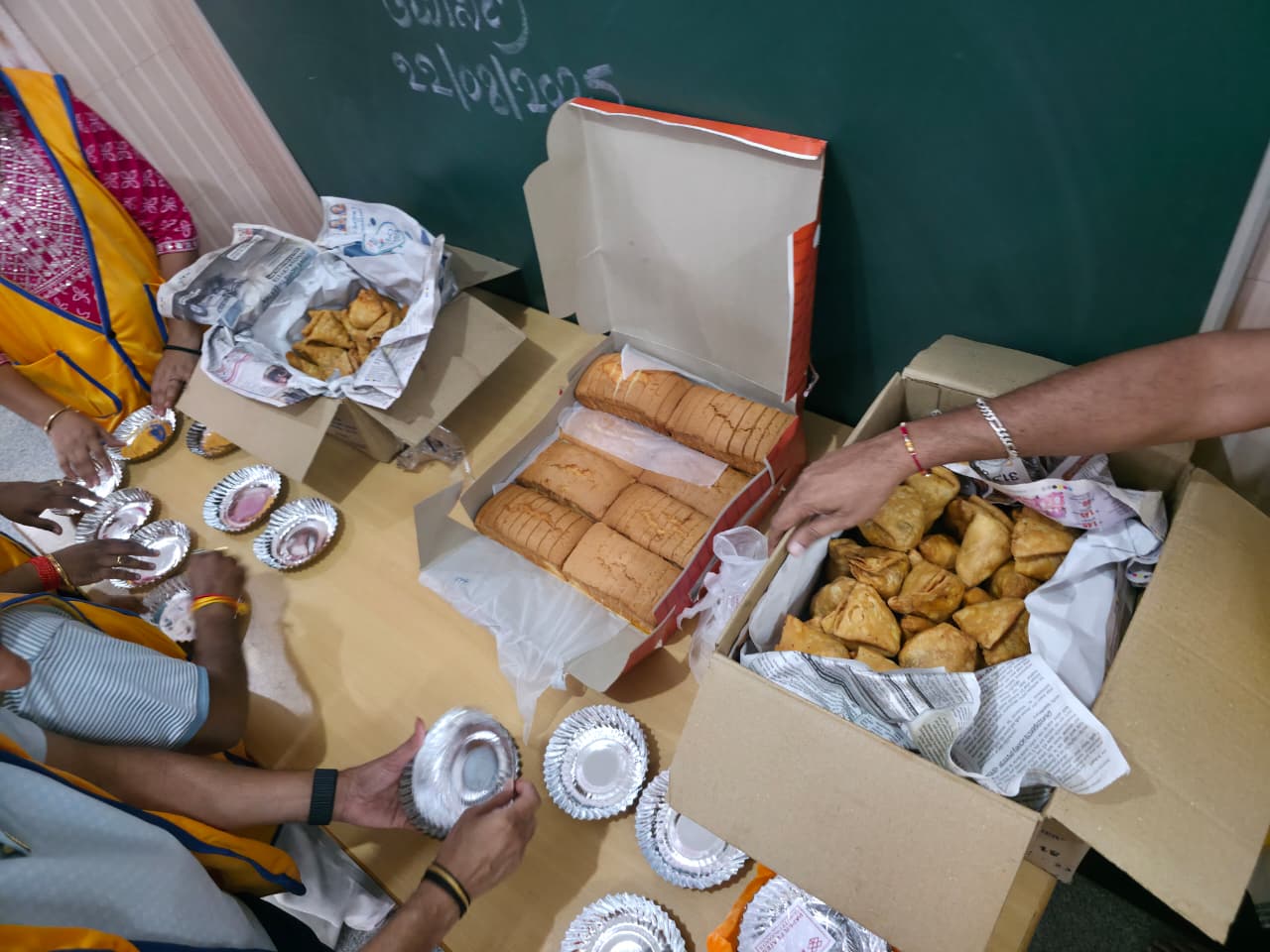 Saturday, 23rd August 2025, we the P.S.T. of Lions Club of Hubli City organized a heartfelt activity at Manovikal Government School for Mentally Challenged Girls.