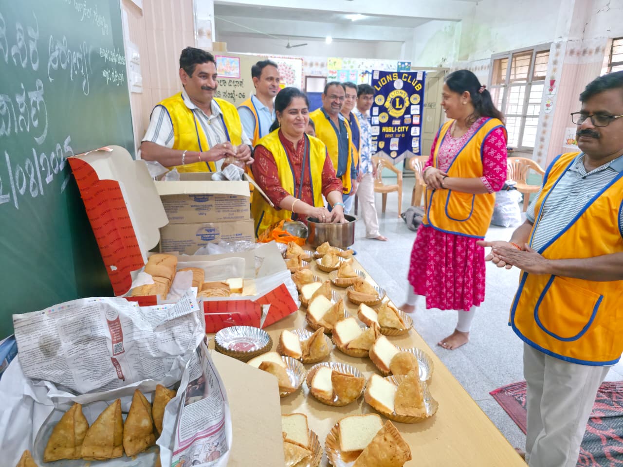 Saturday, 23rd August 2025, we the P.S.T. of Lions Club of Hubli City organized a heartfelt activity at Manovikal Government School for Mentally Challenged Girls.