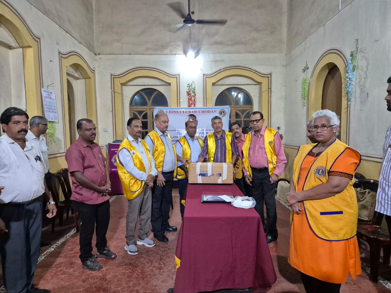 TWINNING ACTIVITY - GOOD USED CLOTHES DONATION.