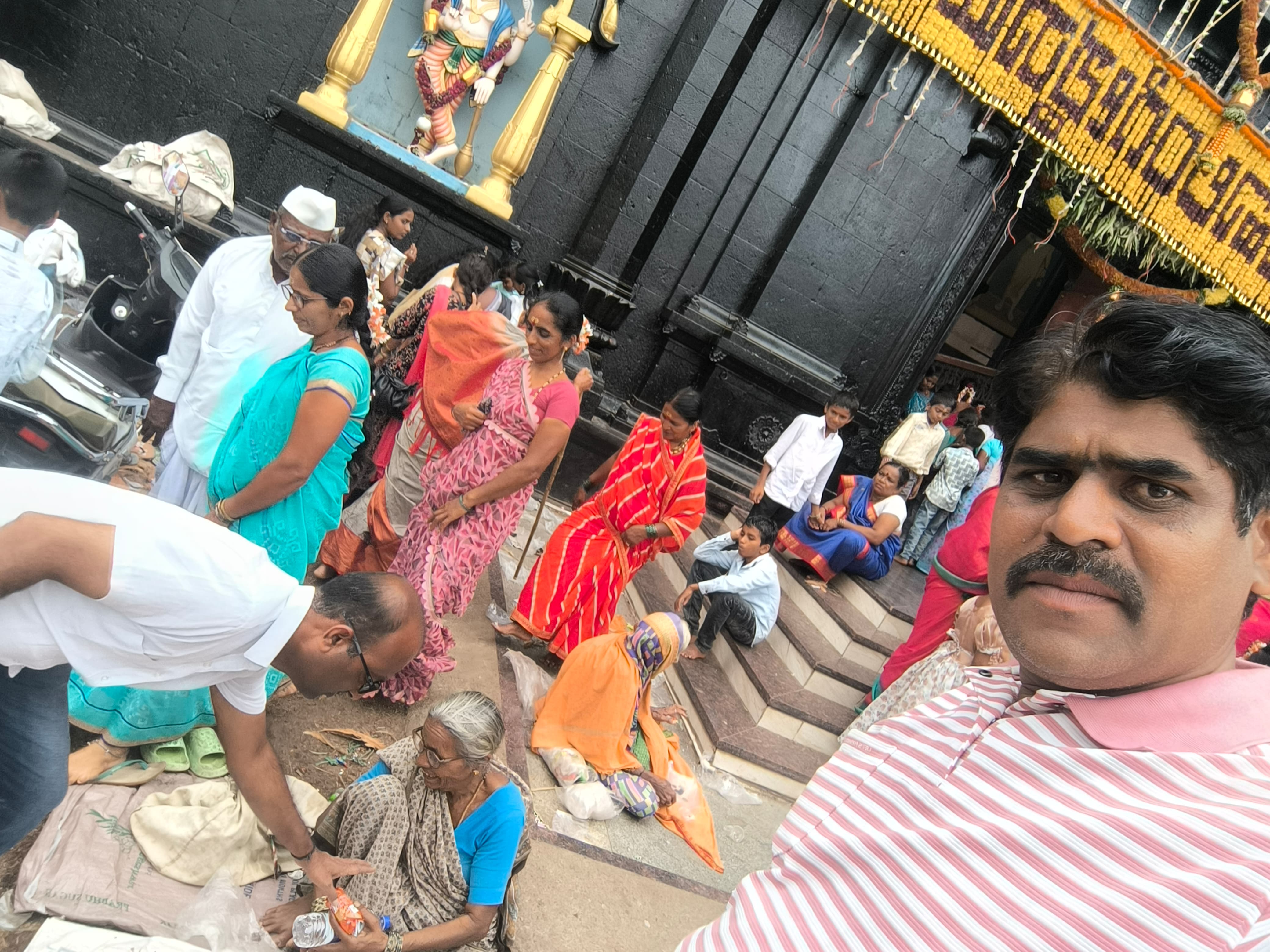 Food and water served to Venders at Mahalingeswar fair 