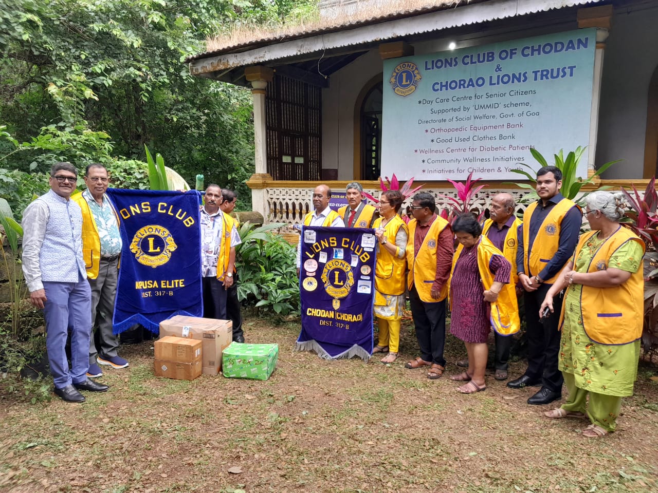 DONATION OF GOOD USED CLOTHES & CROCKERY .