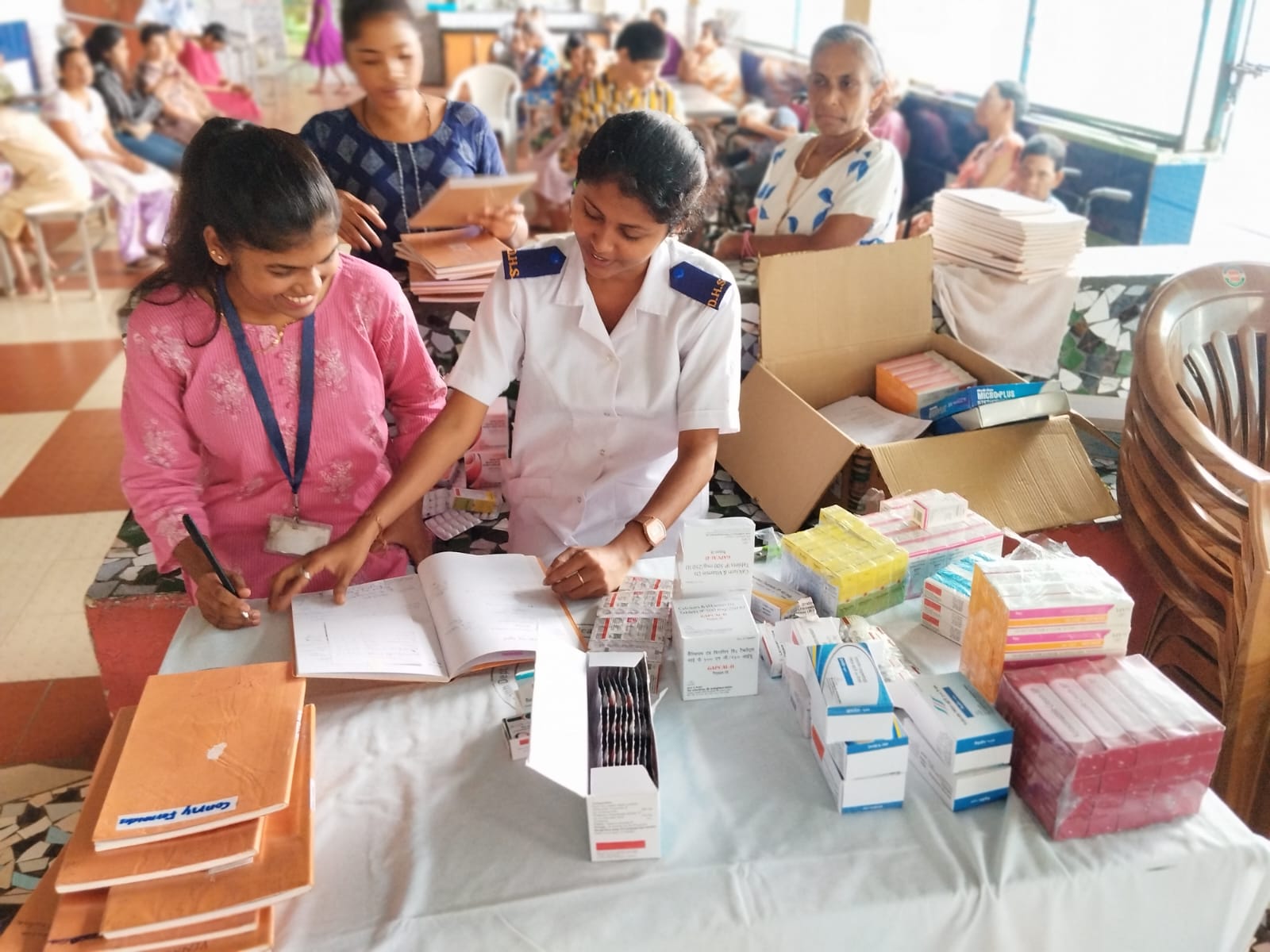 Free medicine ditribution at Mogadan Mother Theresa Old Age Home16th September