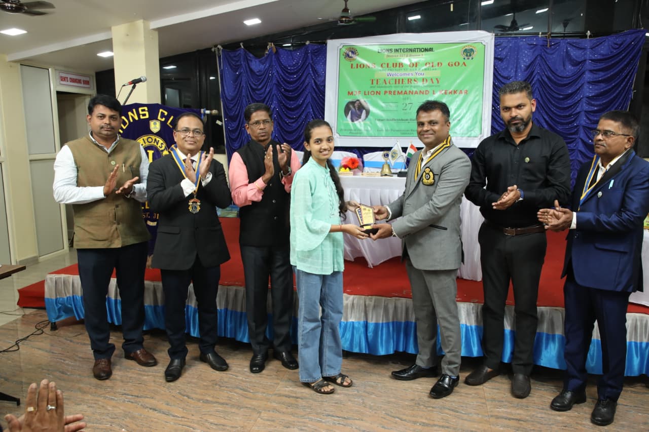 Felicitation of Topers from different Schools