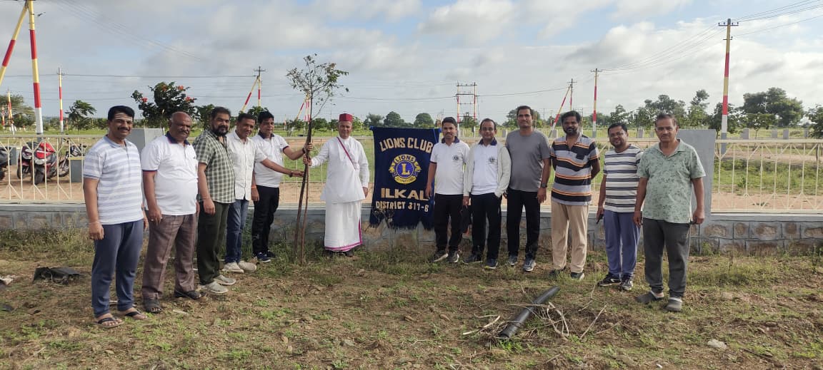 Nourishment of tree plantation in ilkal 
