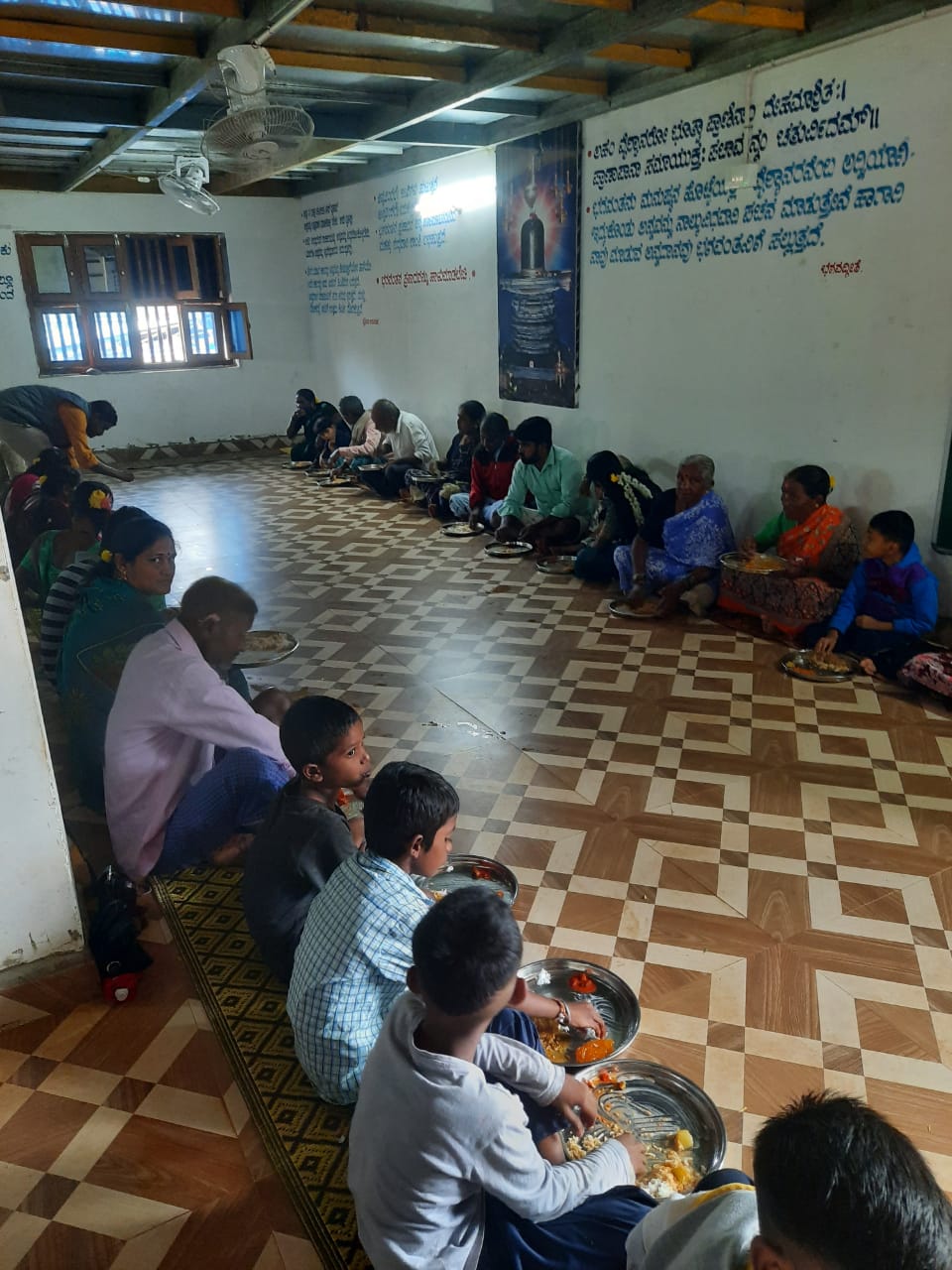 FOOD DISTRICBUTION TO RAIN AFFECTED AREA PEOPLE