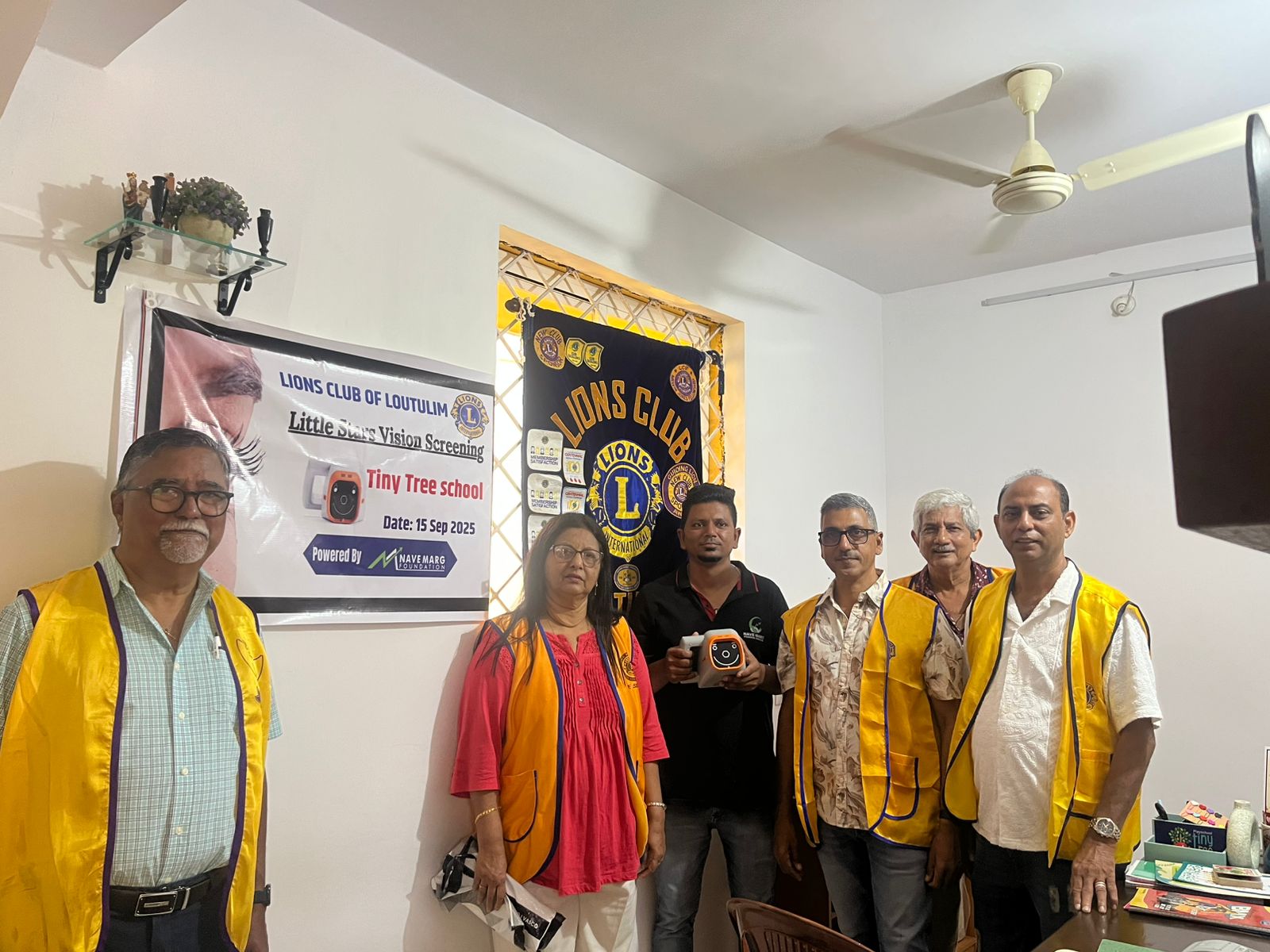 Attending service activity of Lions club of Loutolim
