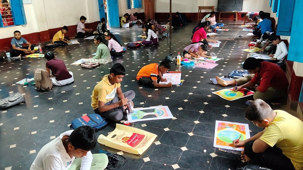 CONDUCTING PEACE-POSTER CONTEST.