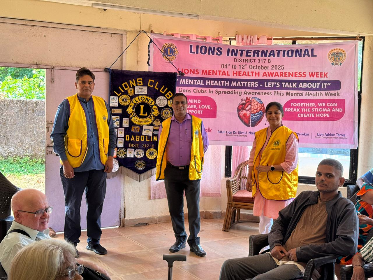 Lunch & Dinnerv at old age home 