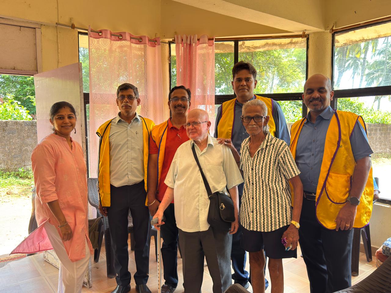 Lunch & Dinnerv at old age home 