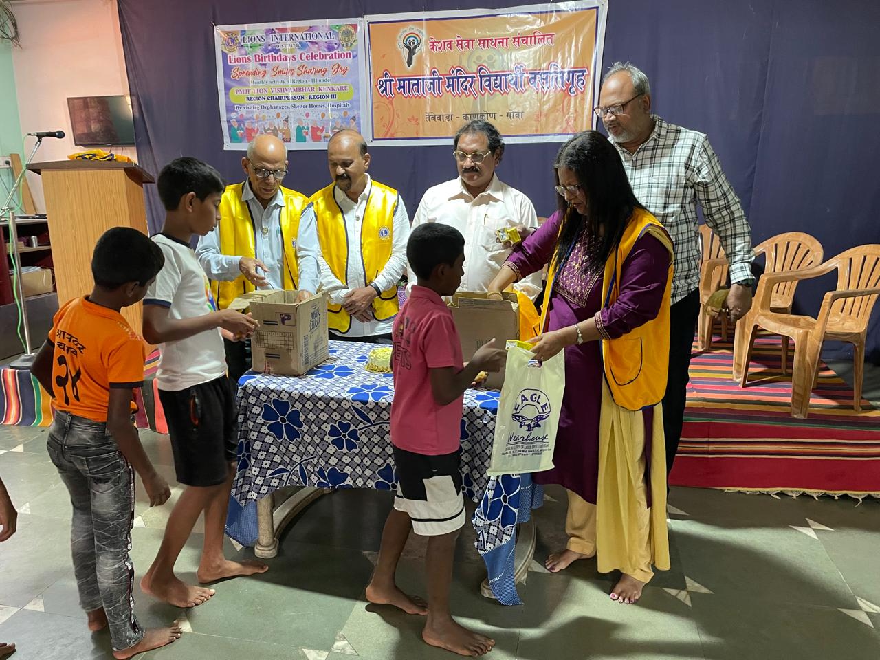 Regions monthly activity 