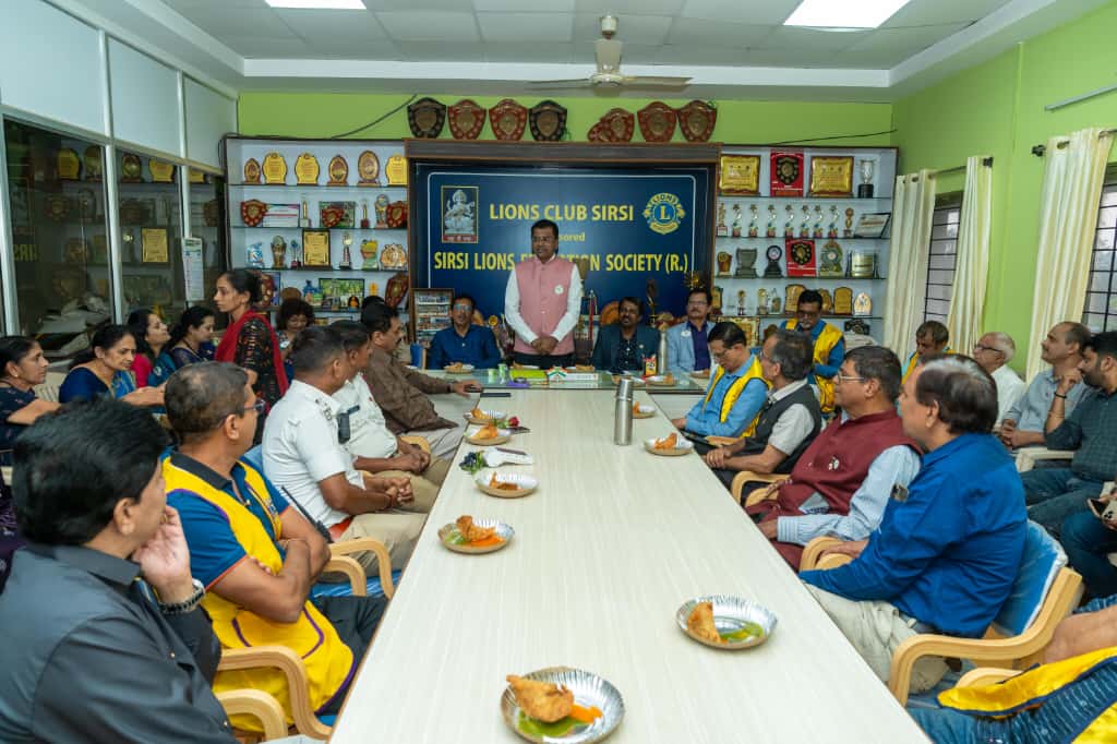 ATTENDED DIST GOVERNOR INTERACTION WITH LIONS CLUB SIRSI MEMBERS