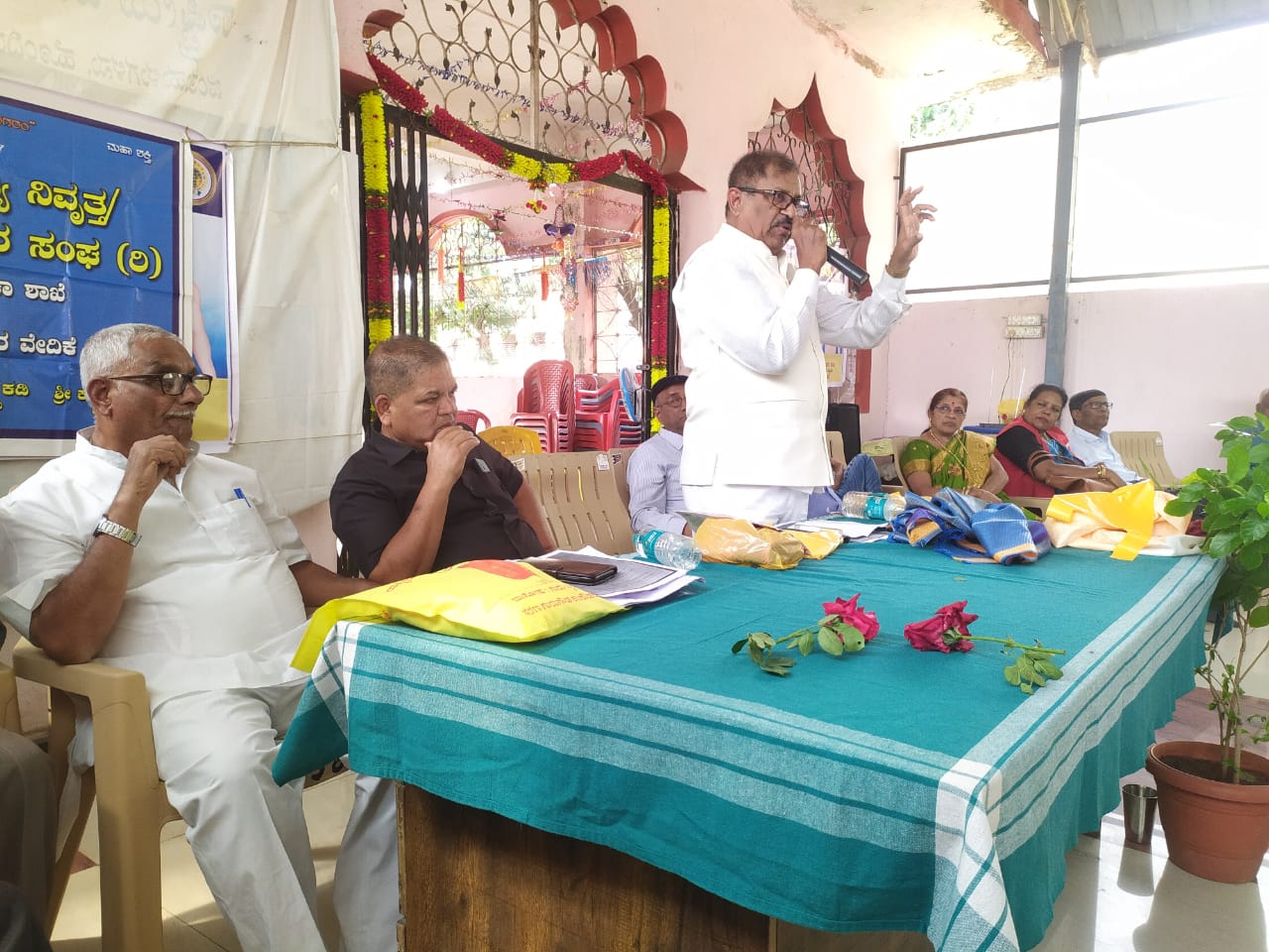 AWARENESS PROGRAM FOR SENIOR CITIZENS REGARDING MENTAL WELLNESS ,EYE AND BODY DONATION.