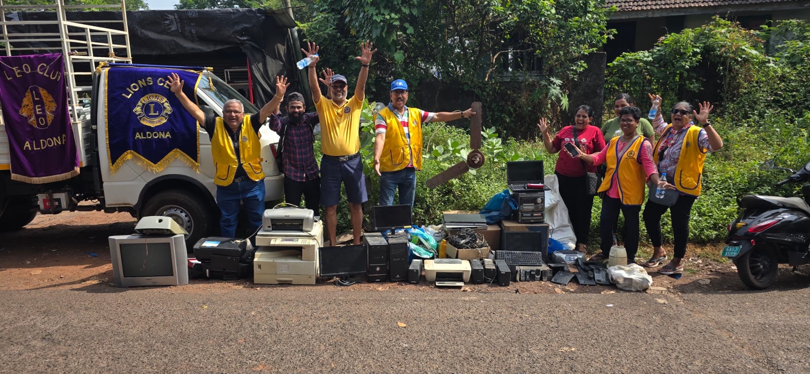 E-waste collection by LIONS and LEOS