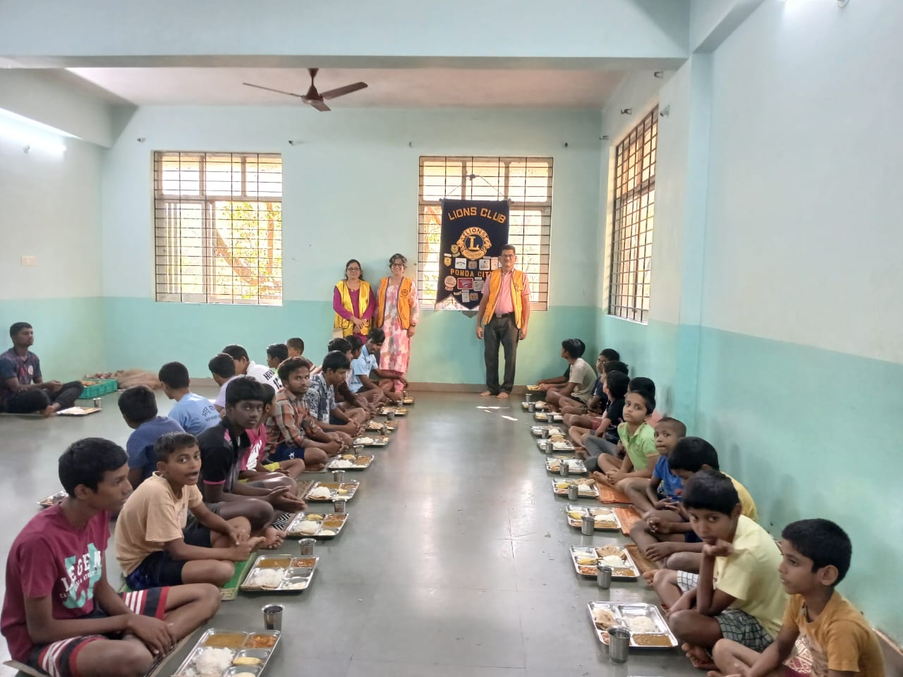 Annadan at Bal Kalyan Ashram, Talaulim, Ponda.