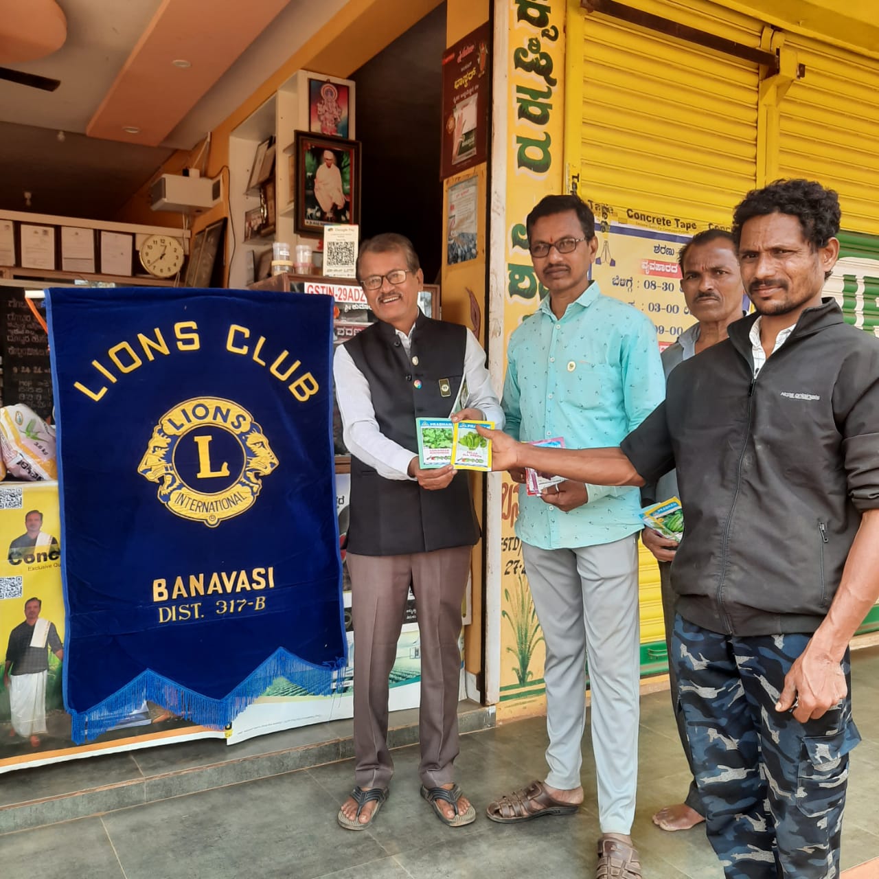 Free Distribution of Vegetable Seeds