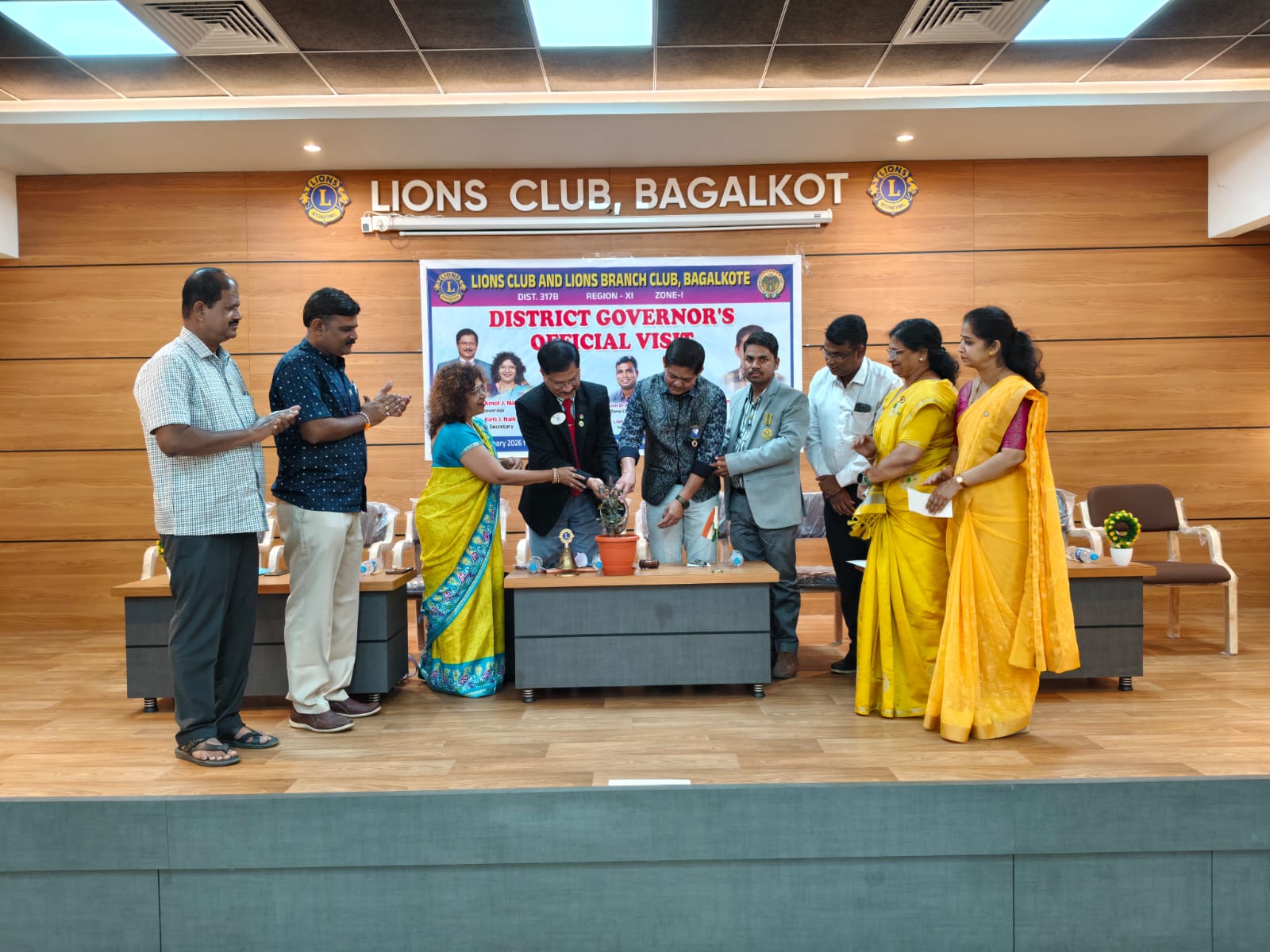 ATTENDING DG VISIT TO THE LIONS CLUB OF BAGALAKOT.