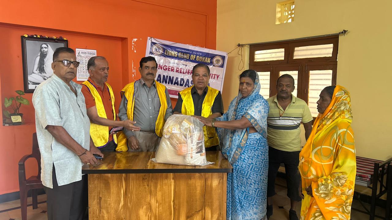 DISTRIBUTION OF GROCERY KITS