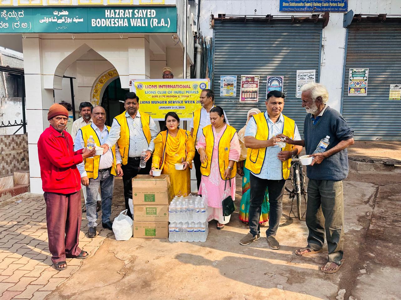 worldwide week of service - Hunger (Serving ready food)