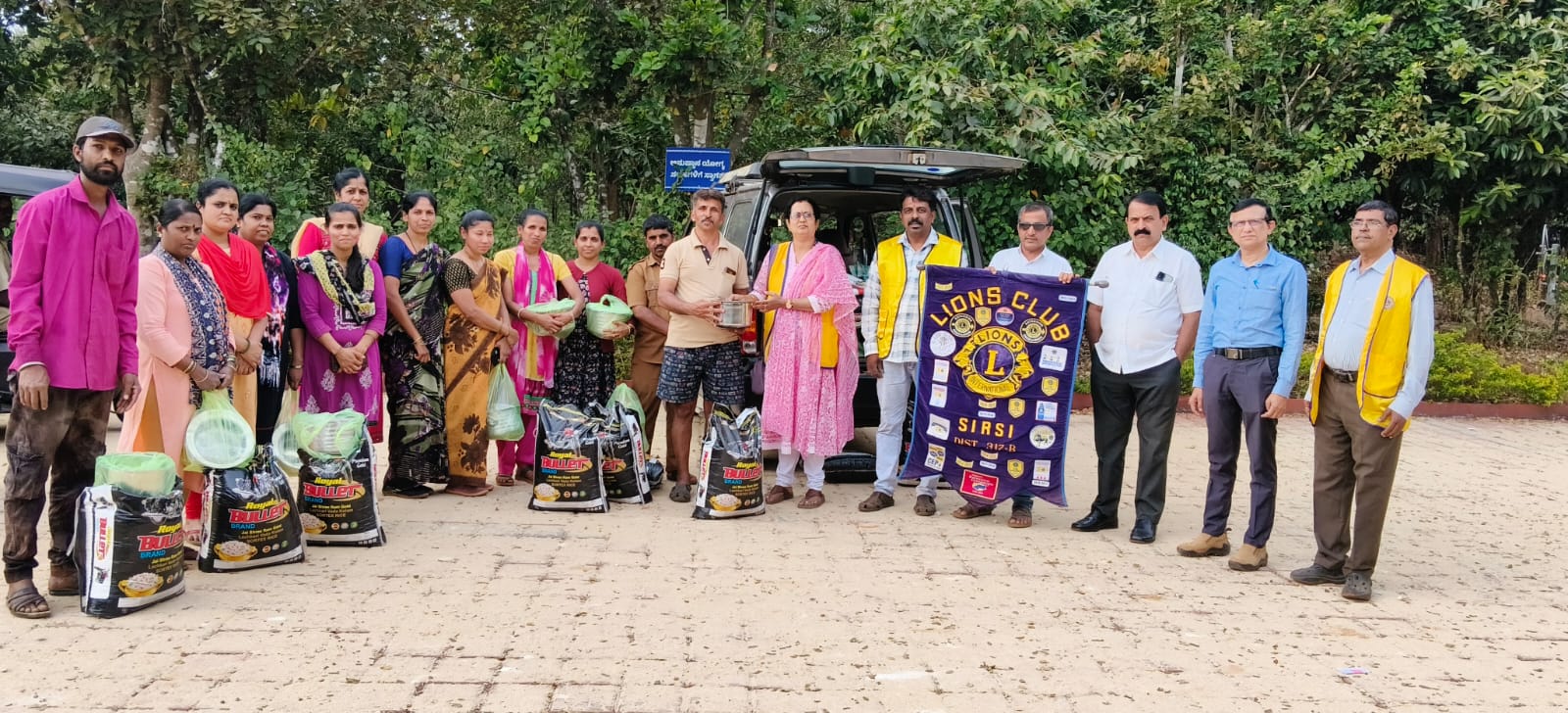 ATTENDED LIONS CLUB OF SIRSI  Global Hunger Relief 