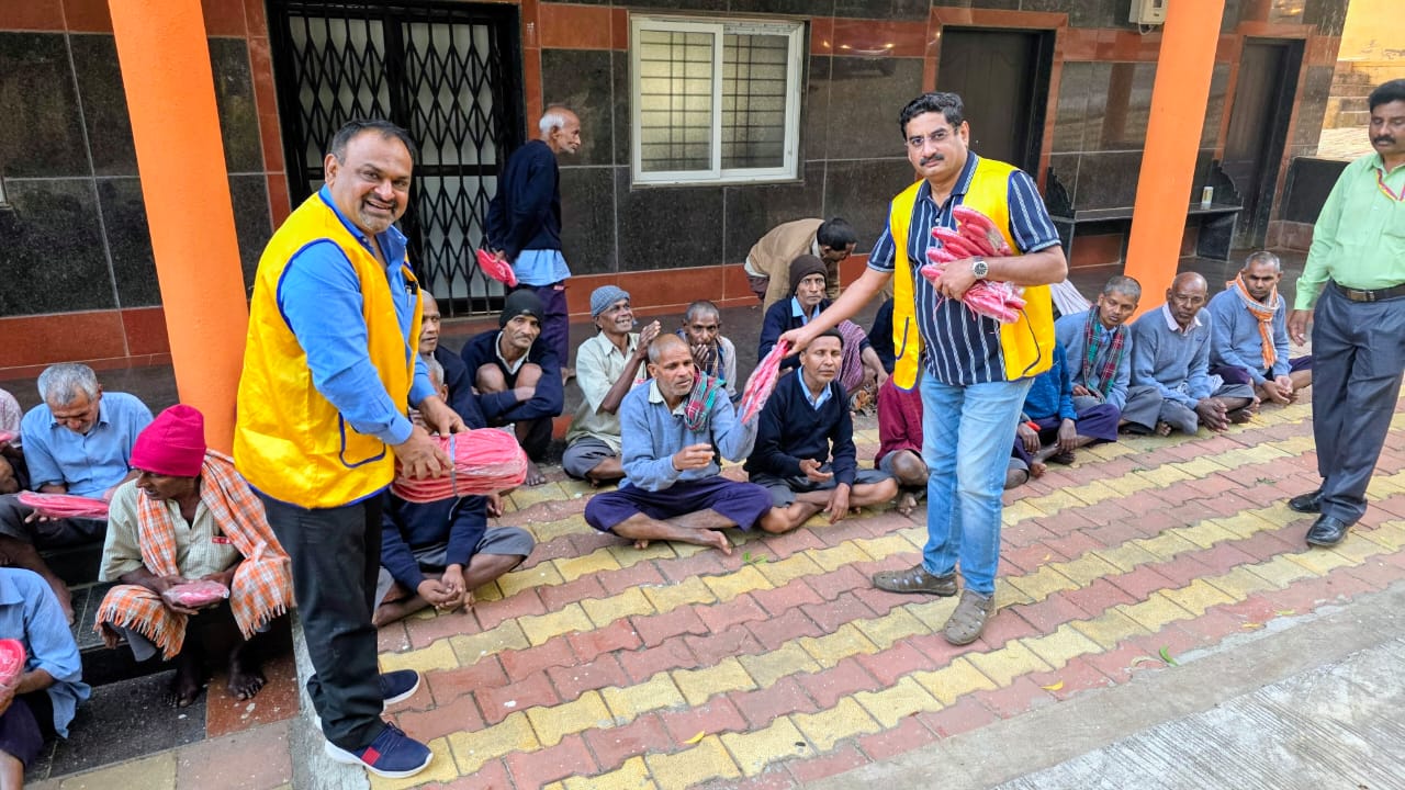 On Tuesday, 6th January 2026 , we, the P S T of the Lions Club of Hubli City along with our Lion Ladies Members, successfully carried out our planned service activity at the Beggars Rehabilitation Centre, Rayapur, Hubli .