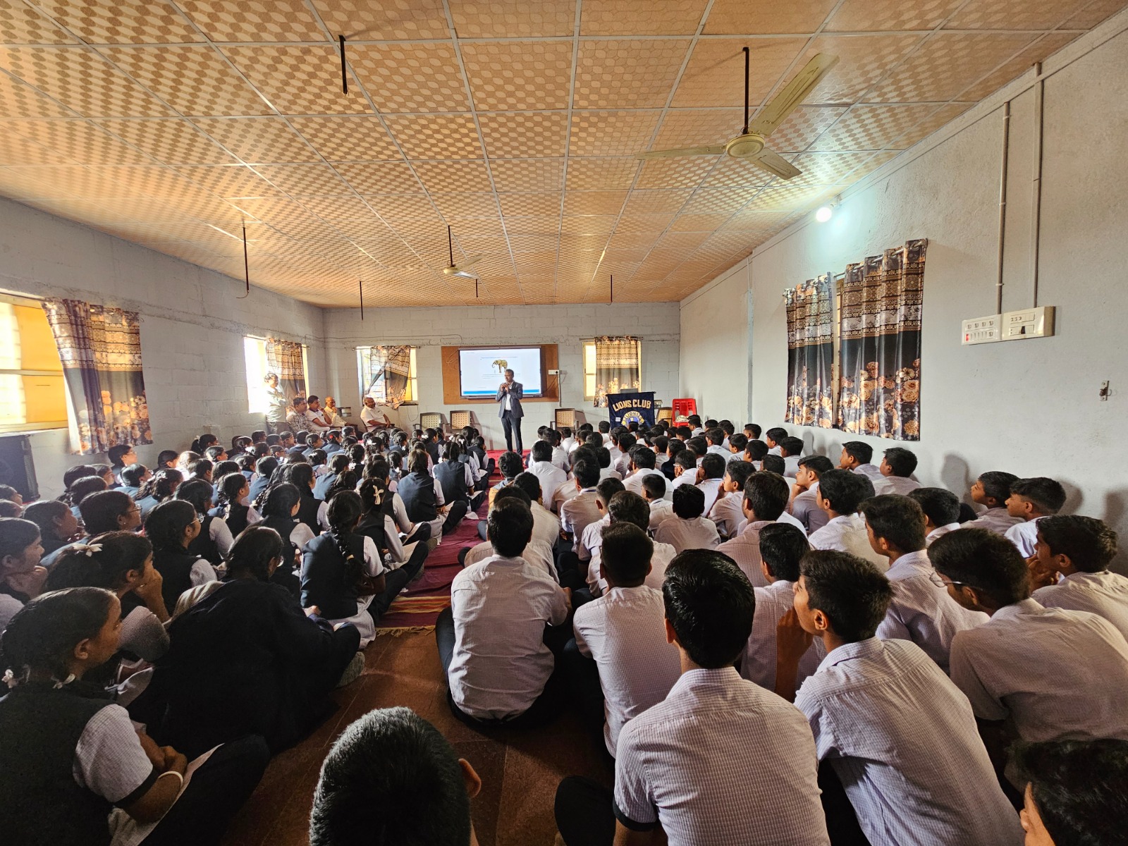 Motivational speech to school student