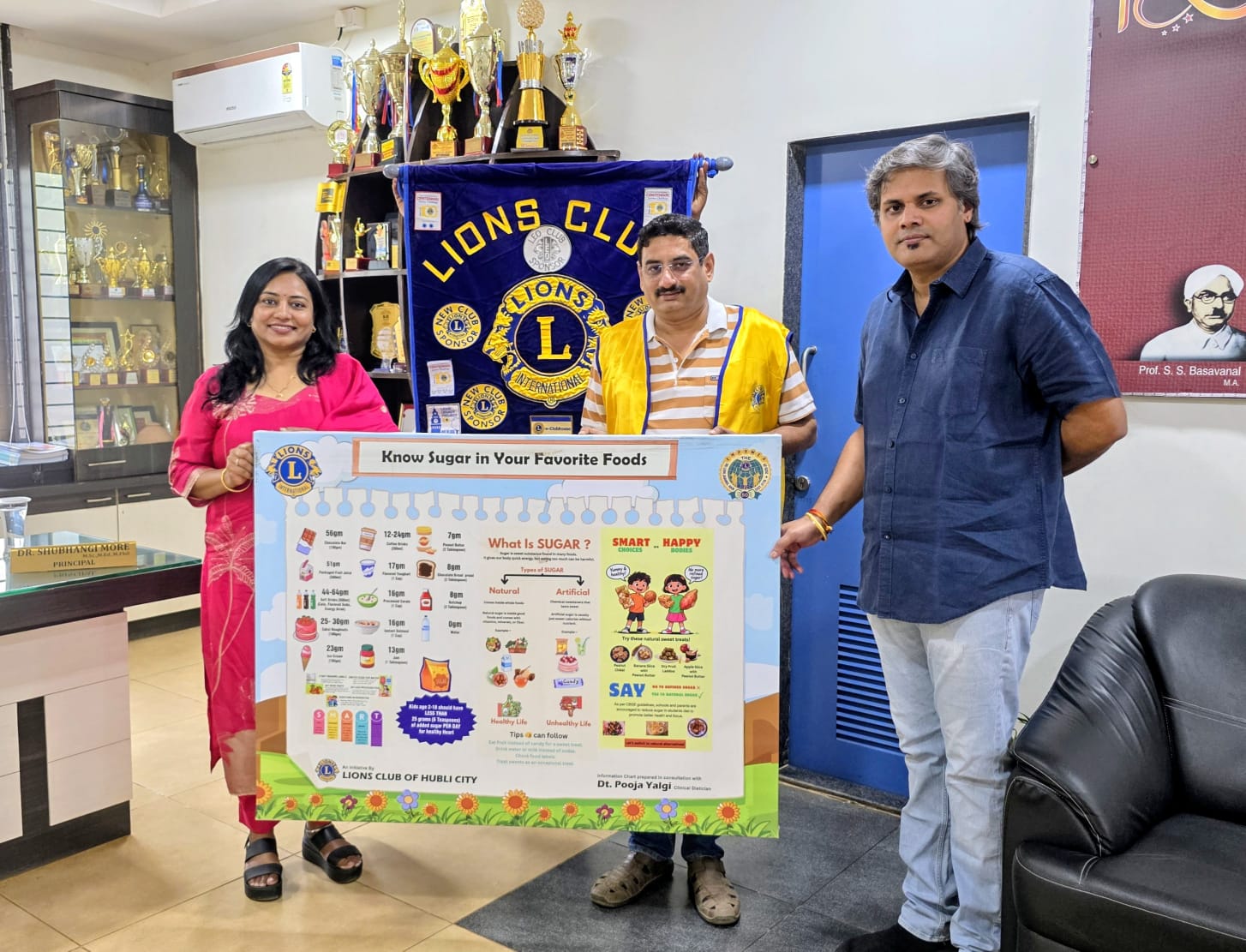 Friday, 16th January 2026, we, the P S T of the Lions Club of Hubli City , successfully conducted our Signature Service Activity by donating Sugar Boards to KLE’s School, Rayapur, Dharwad.  The Principal, Dr. Shubhangi More, was very happy with our donati