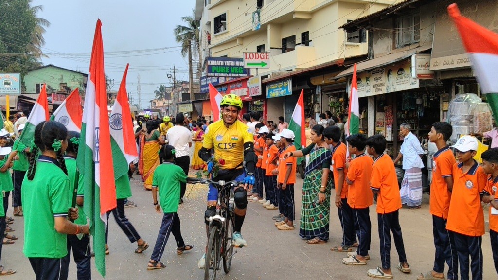 SUPPORTED TO VANDE MATARAM COASTAL CYCLOTHON BY CISF.