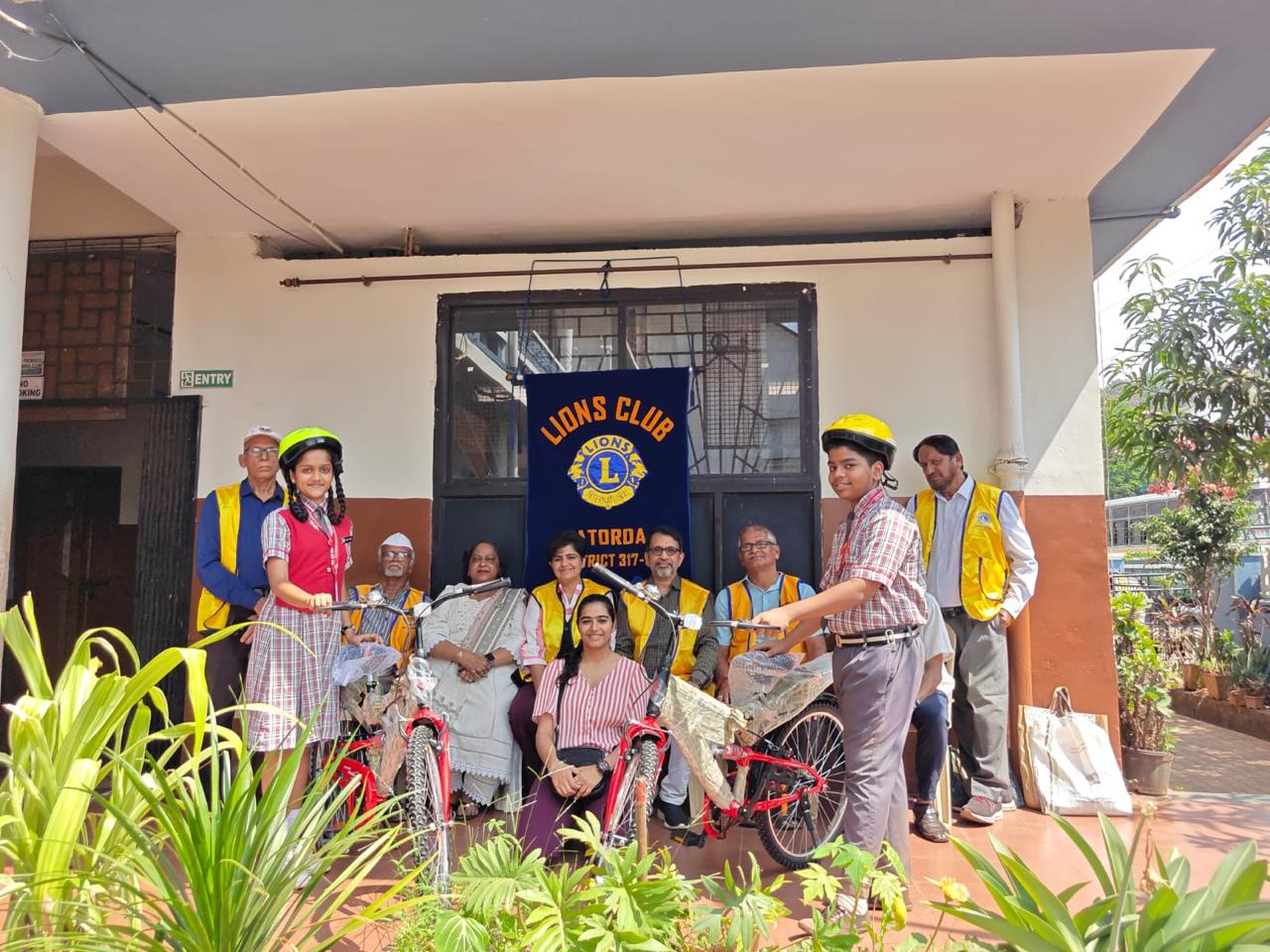 donation of two bicycles two needy students of Holi spirit High school, Madgaon