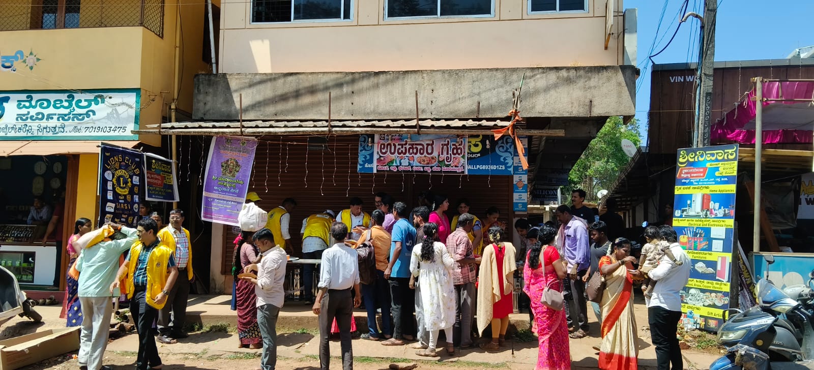 SERVED PREPARED MEALS TO 1200 PILGRIMS DURING SIRSI MARIKAMBA JATRA
