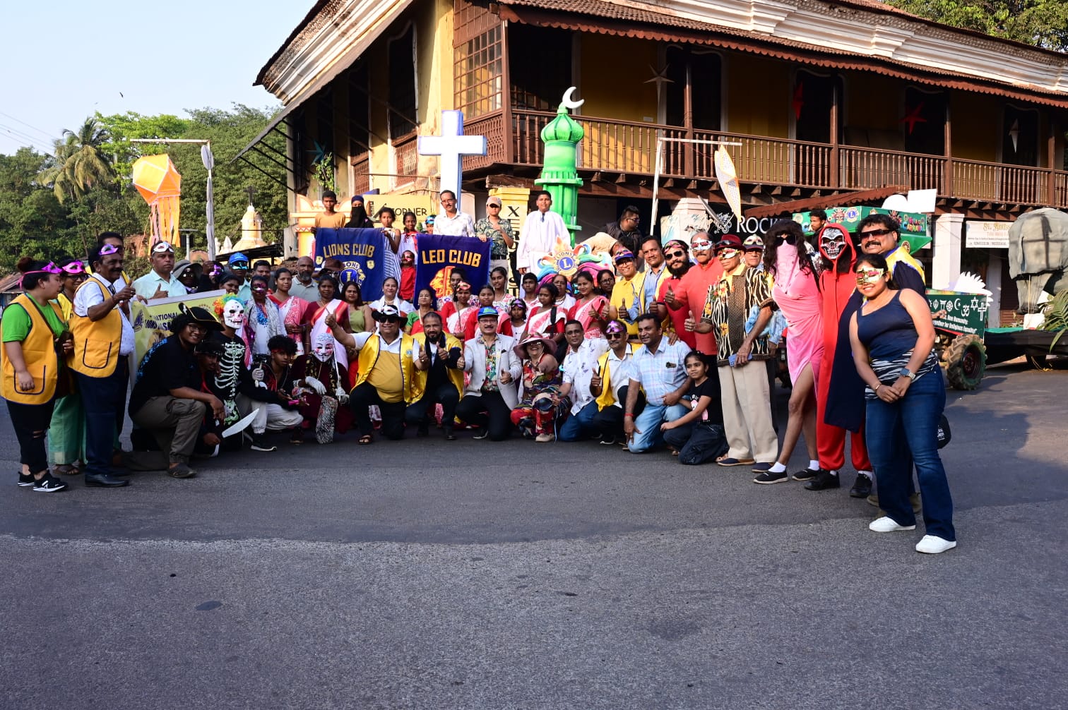Attended Carnival Float of District 317 B Lions Float of  STAND TOGETHER FOR RELIGIOUS EQUALITY. 🛕🕌⛪✝️🕉️☪️  ONE RELIGION ie. RELIGION OF LOVE .  FESTIVALS UNITE, LIONS SERVE.  DG, DCS, DCT were Present