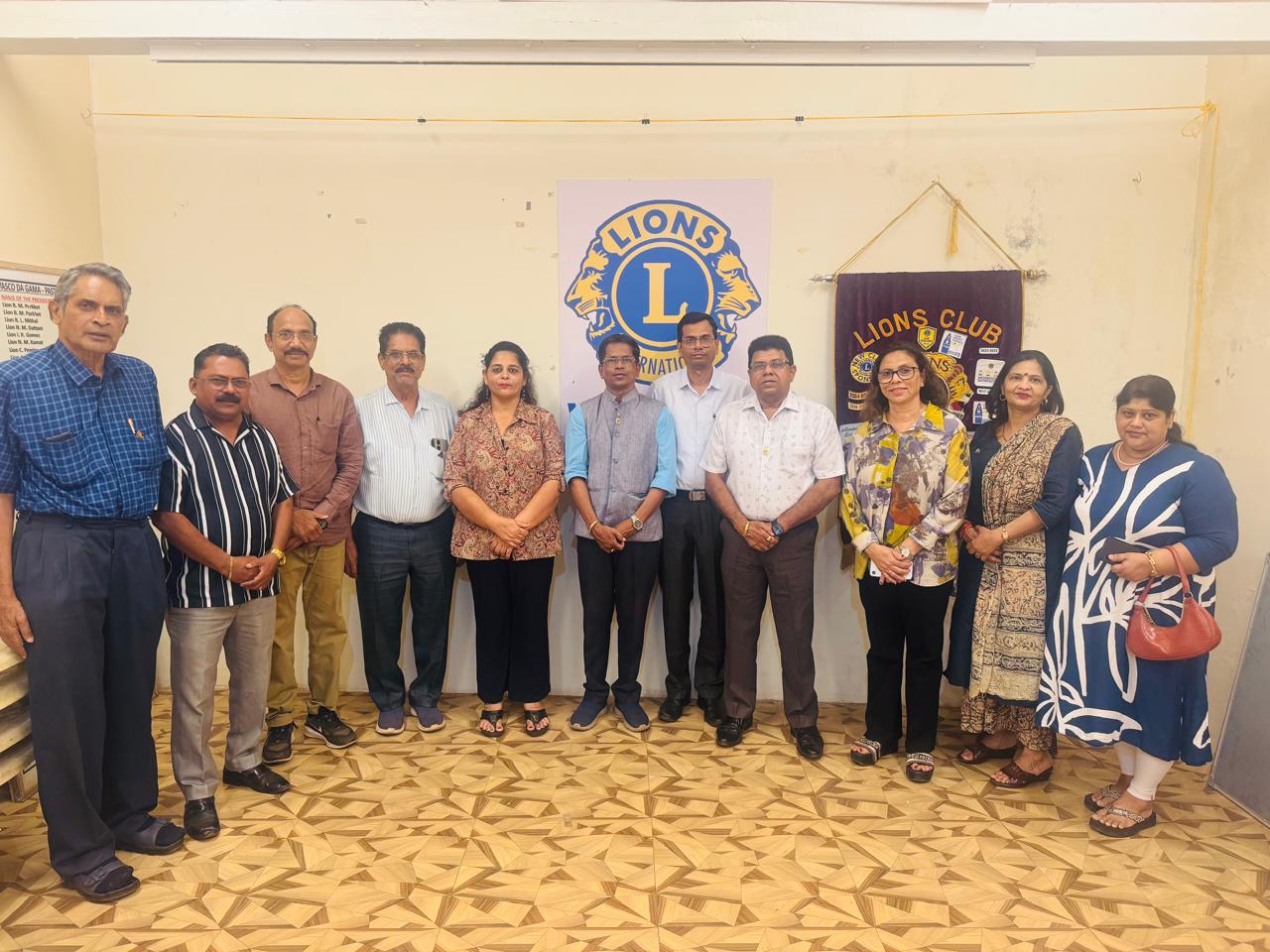 R C VISIT TO LION CLUB OF CHICALIM BOGMALO 