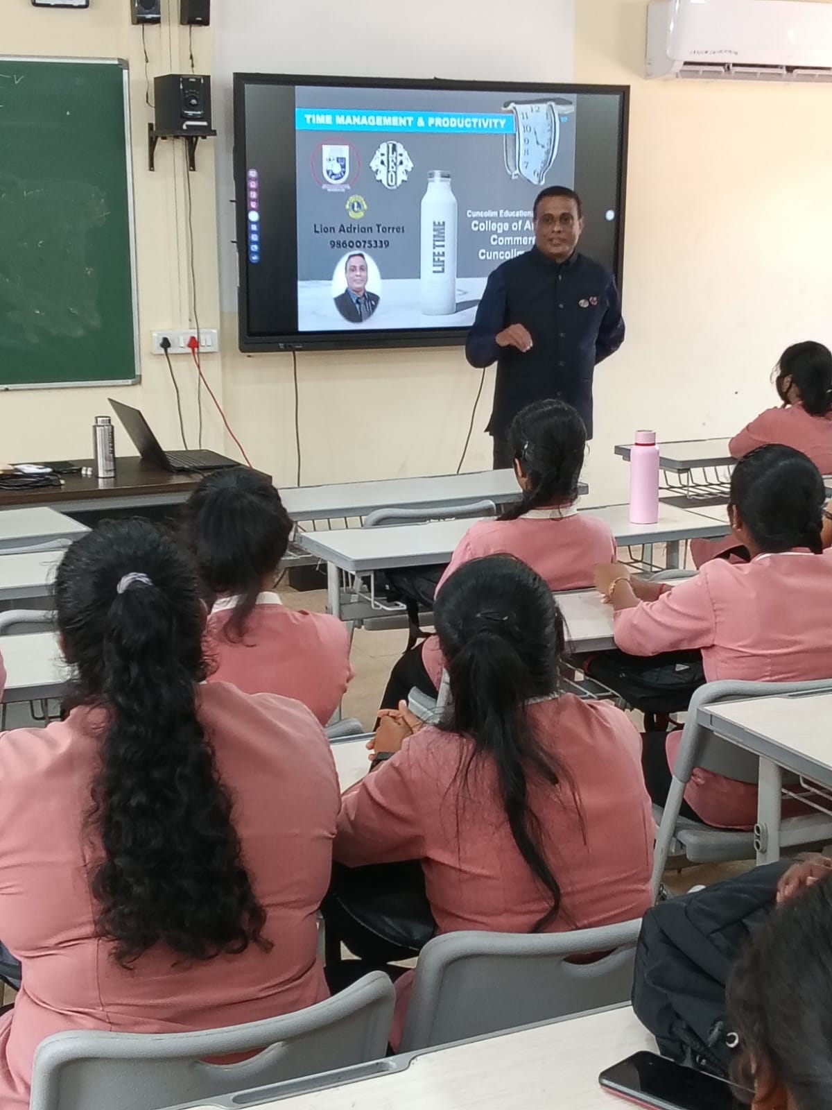 LAS Leo Advanced Sessions with Training As ALLI to CES College Students and Future LEO with Leo International Training on Time Management with Leo Club of Salcete