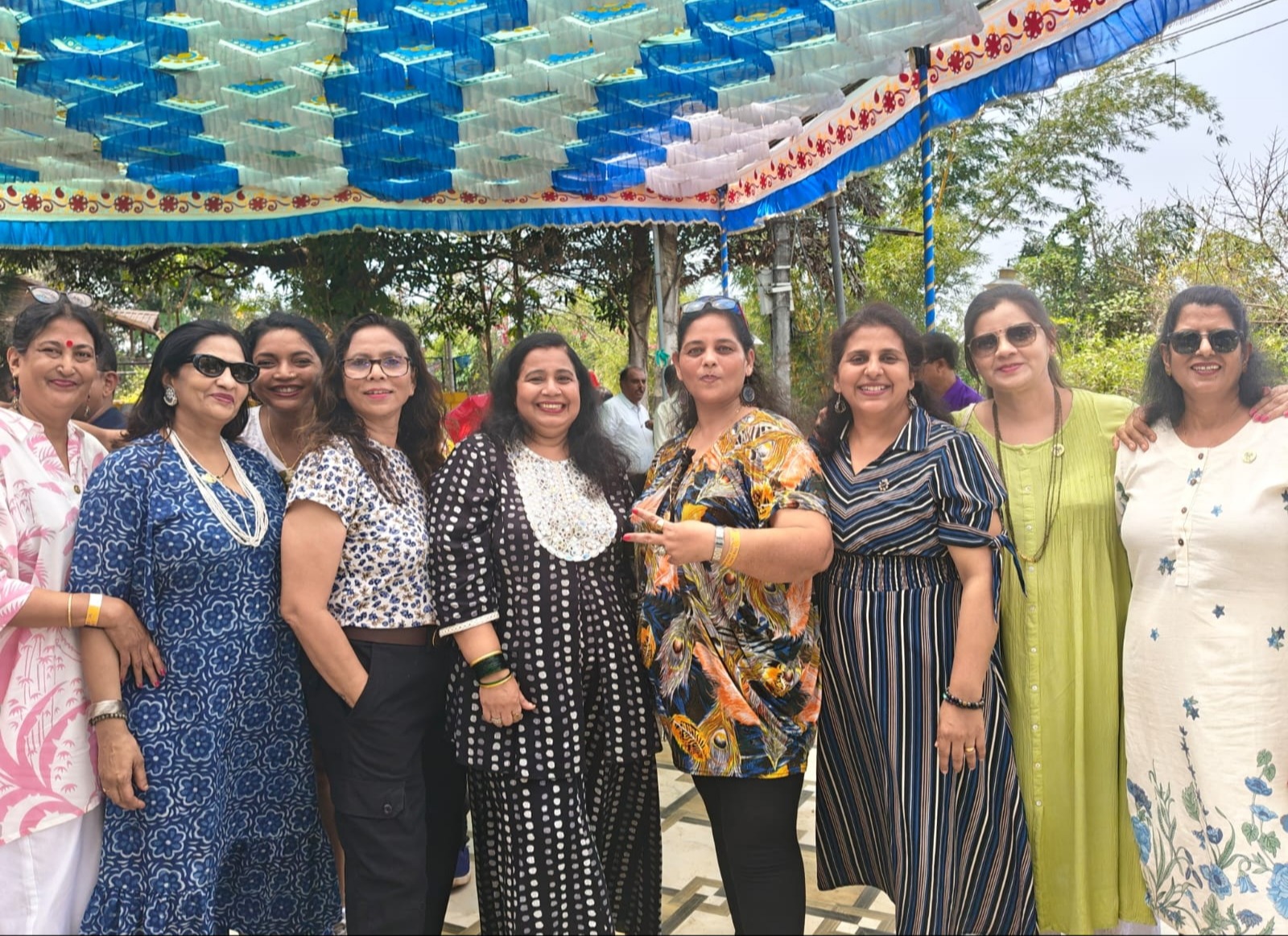 Attended Zone Social of another Zone 