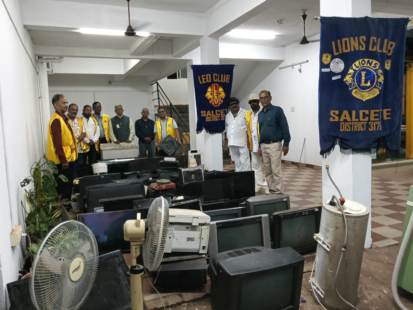 E waste collection drive as a part of world wide week of service environment 