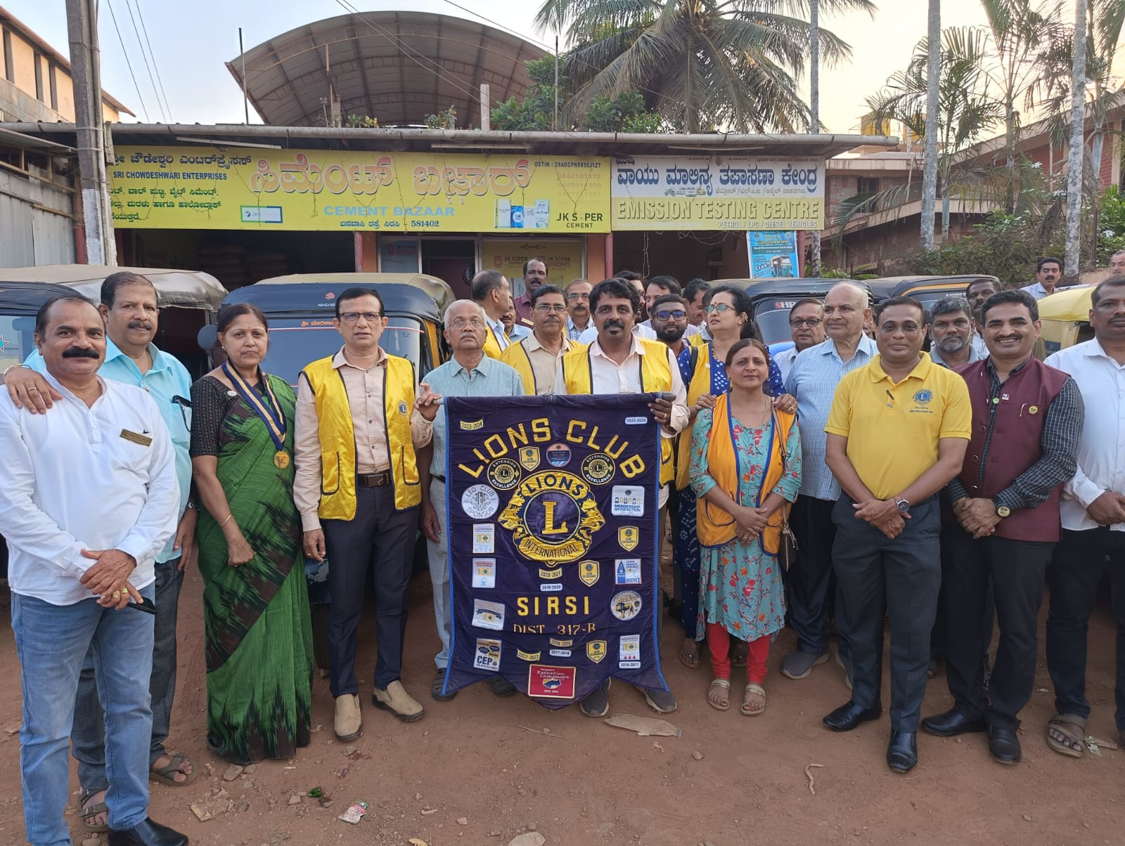 WORLDWIDE ENVIORNMENT SERVICE WEEK BY LIONS CLUB OF SIRSI. ATTENDED AS ZC