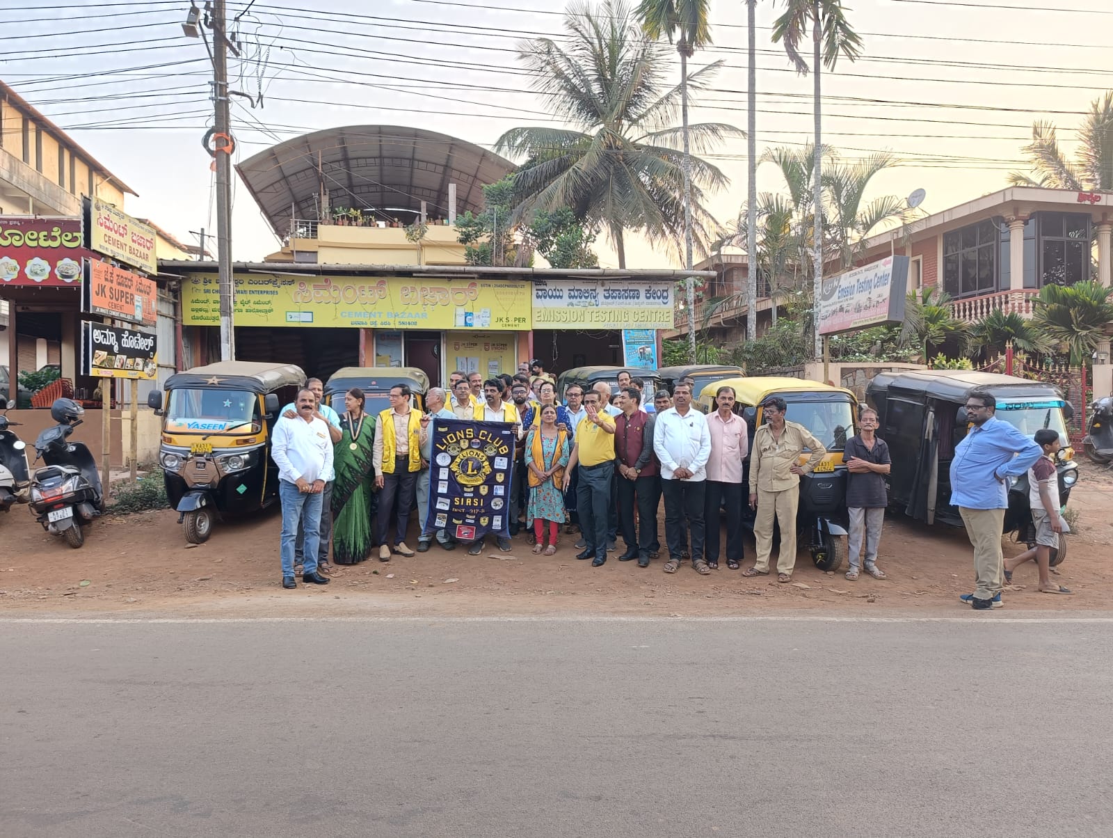 WORLDWIDE ENVIORNMENT SERVICE WEEK BY LIONS CLUB OF SIRSI. ATTENDED AS ZC
